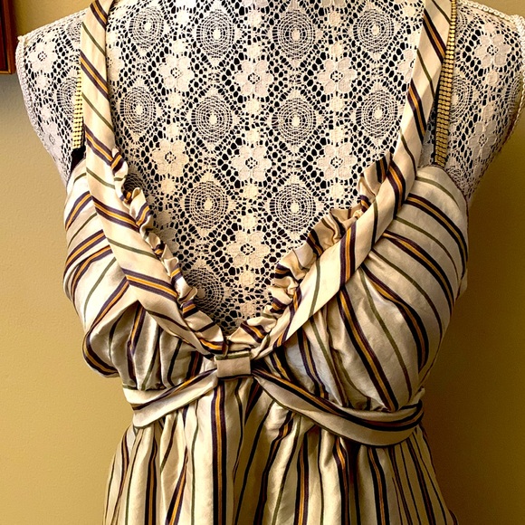 BCBG MaxAzria silk top - Picture 3 of 9